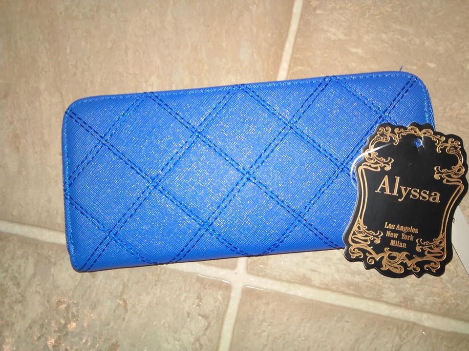 Womens Clutch Style Wallet Wristlet with Wrist Band review – Teresa Ann&#39;s Reviews
